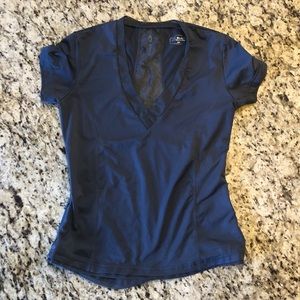 SUGOI Short Sleeve Gray Run/Exercise Top Small EUC